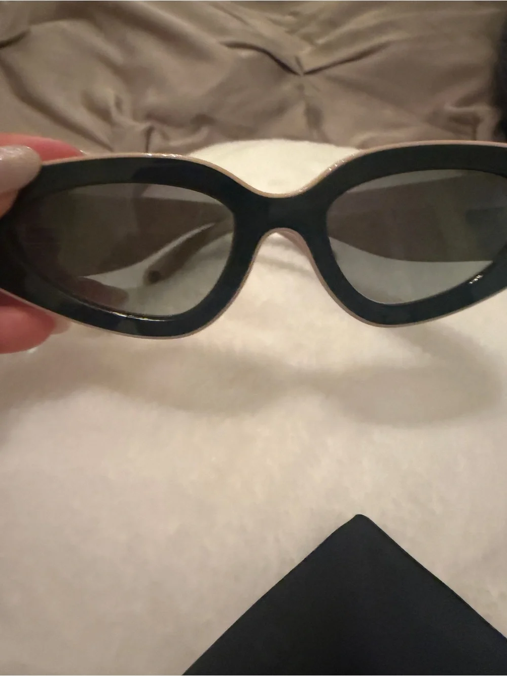 CHANEL Beige and Black Cat-Eye Sunglasses with CC Logo